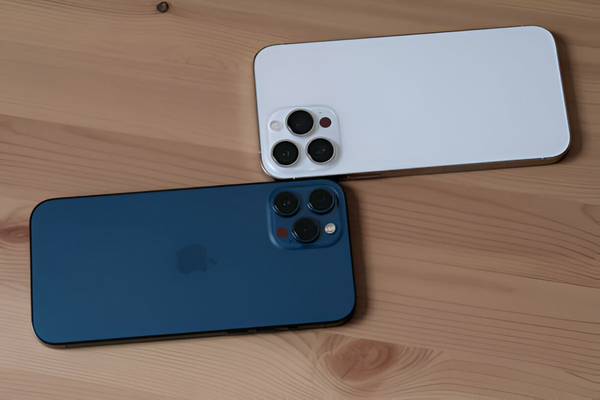 Own the Latest iPhone Without Straining Your Wallet: A Guide to iPhone Leasing in the USA (2024)